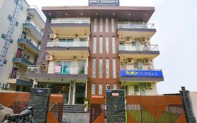 Fabhotel Amrit Residency